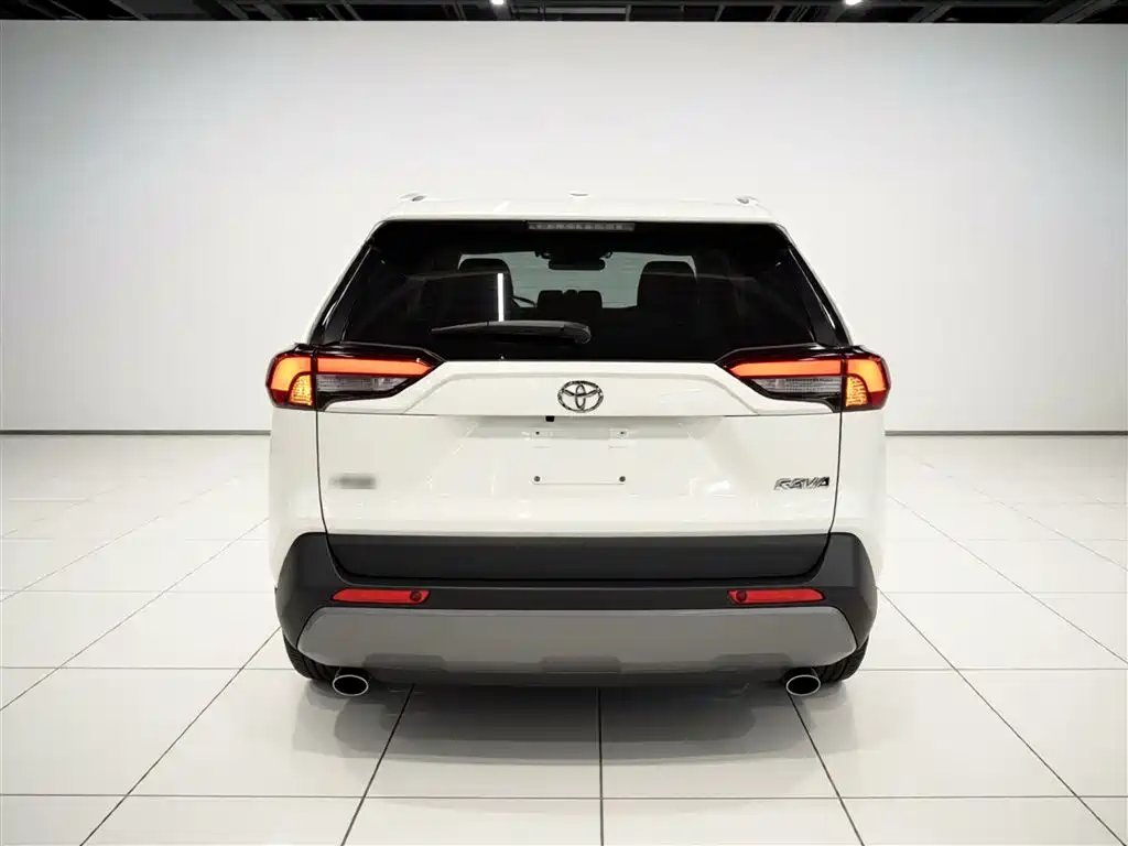 Toyota RAV4 2021 — фото 6