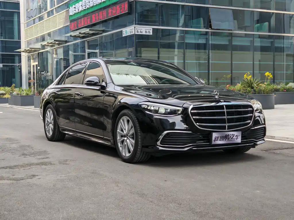 Mercedes-Benz S-Class 2025 — фото 3
