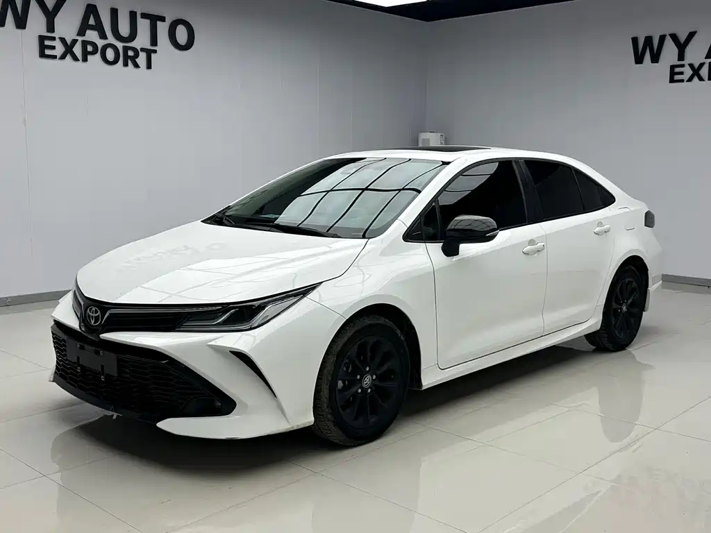 Toyota Corolla 2022 — фото 1