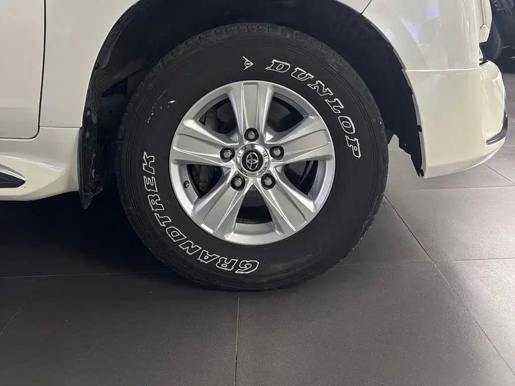 Toyota Land Cruiser 2019 — фото 10