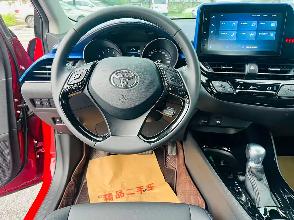 Toyota C-HR 2022 — фото 14