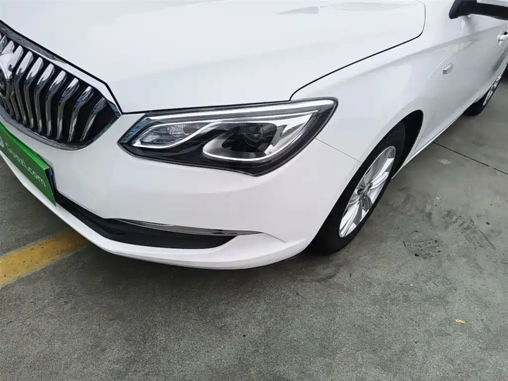 Buick Excelle 2016 — фото 24