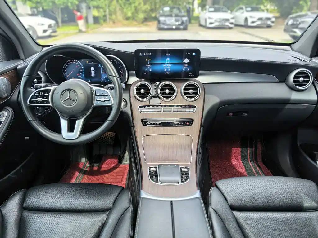 Mercedes-Benz GLC 2021 — фото 14