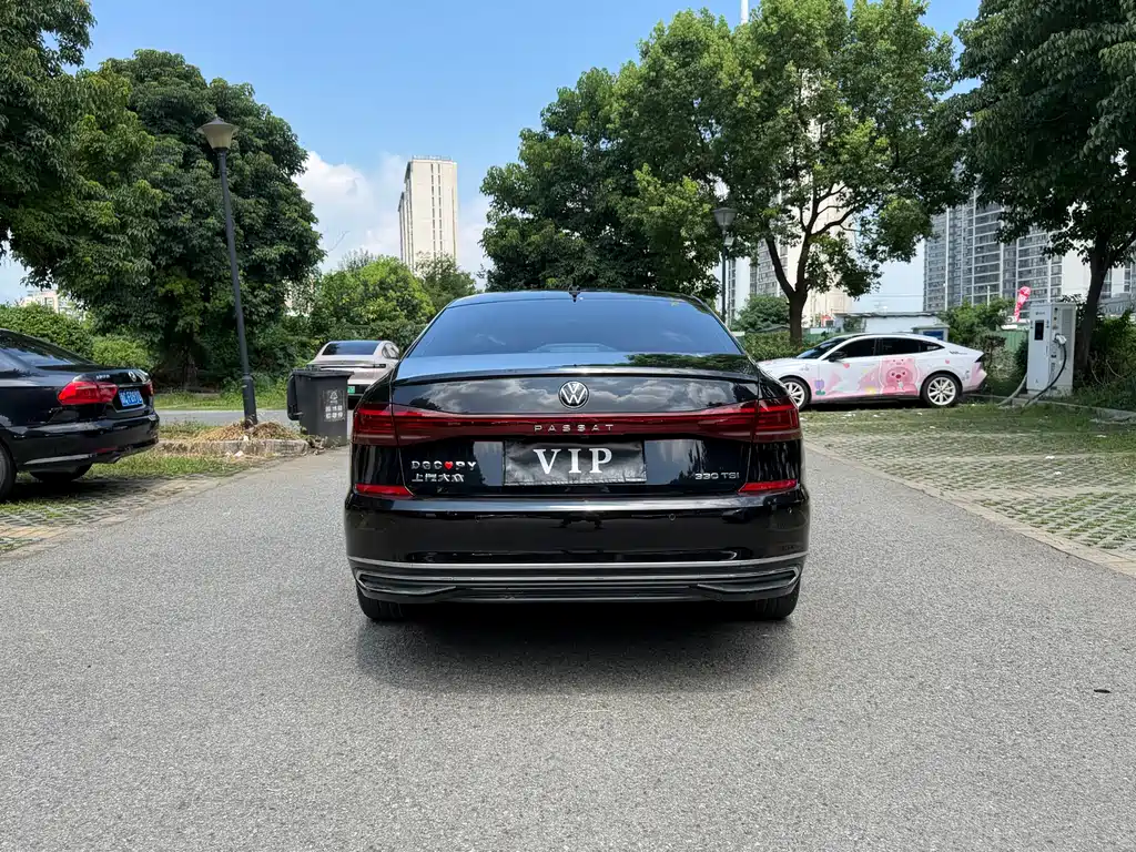 Volkswagen Passat 2024
