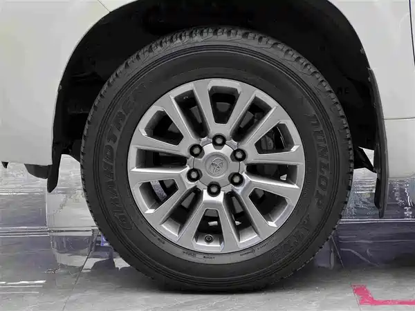 Toyota Prado 2018