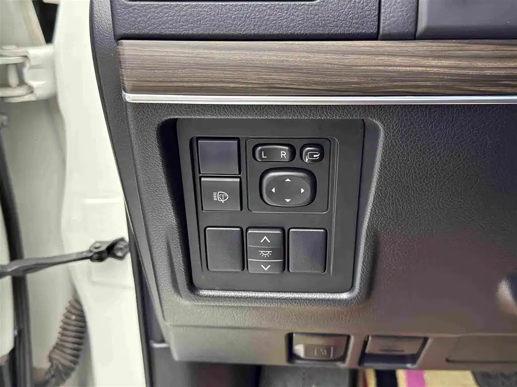 Toyota Prado 2019 — фото 19