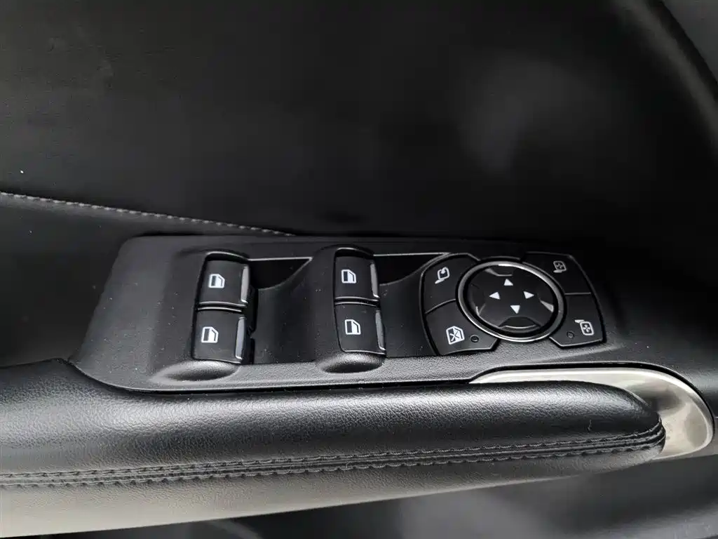 Lincoln MKC 2017 — фото 9