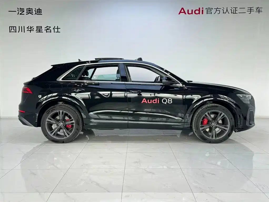 Audi Q8 2025 — фото 3
