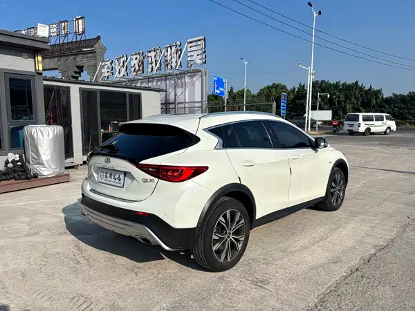 Infiniti QX30 2018