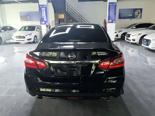 Nissan Teana 2018