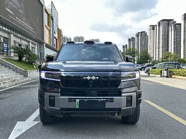 Fangchengbao Leopard 8 2025