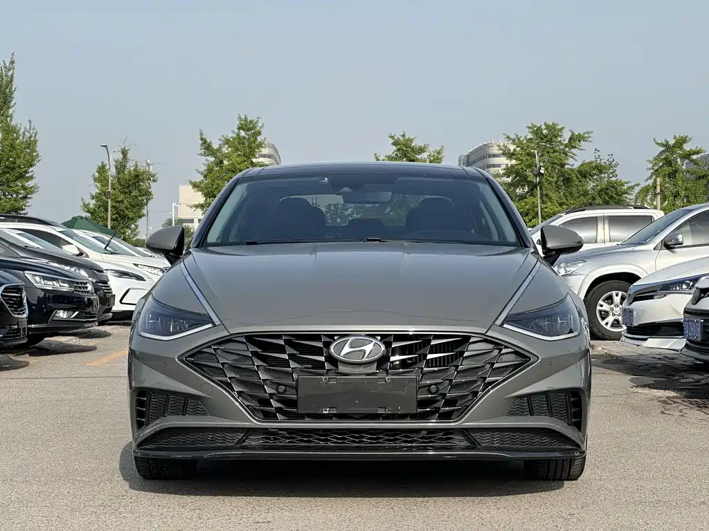 Hyundai Sonata 2022 — фото 2