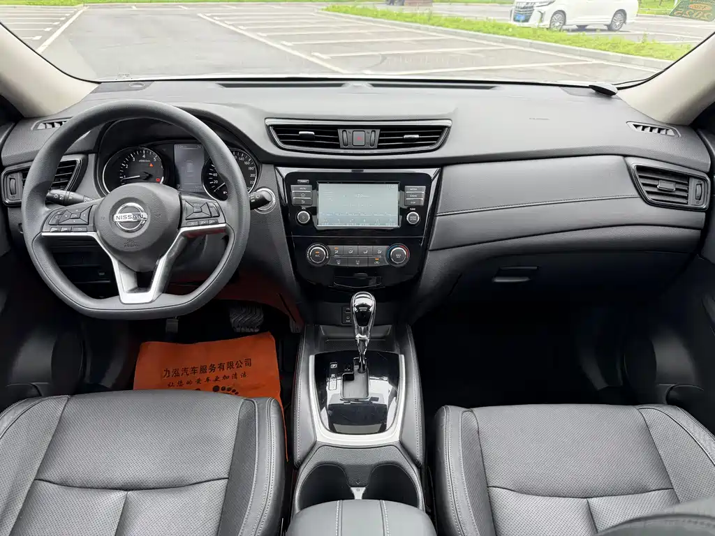Nissan X-Trail 2017 — фото 13