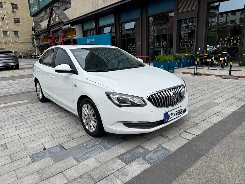 Buick Excelle 2015 — фото 3