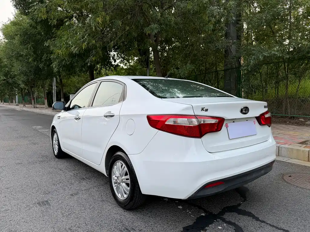 Kia K2 2014