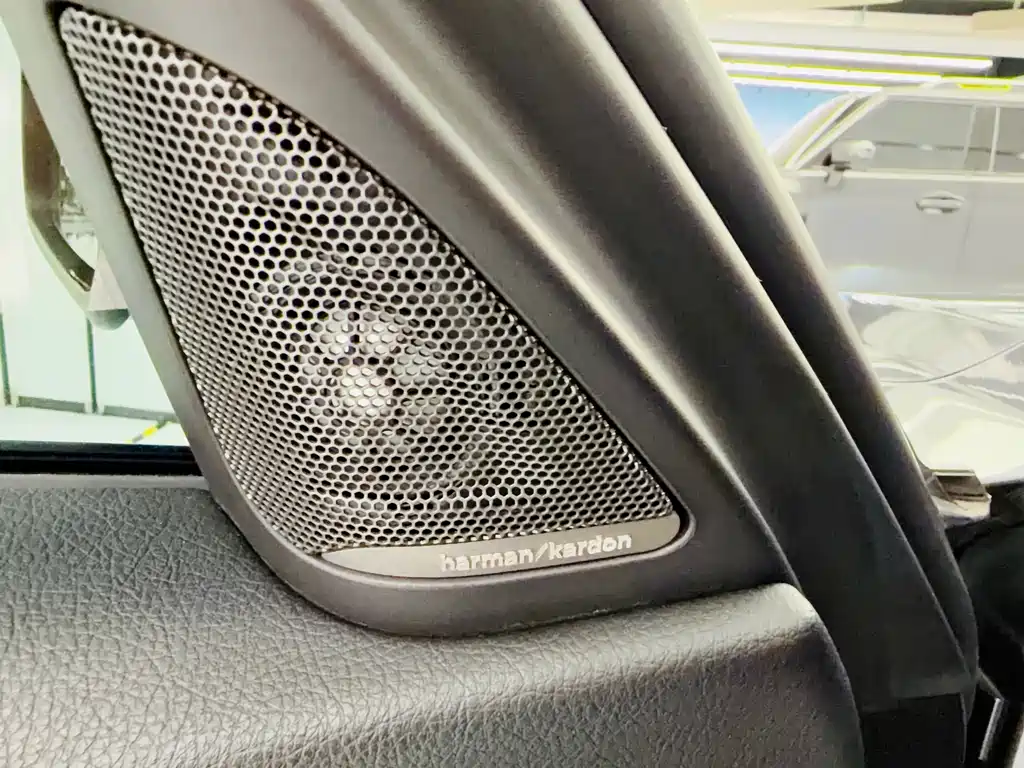 BMW 3 Series 2015 — фото 10