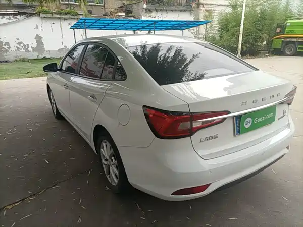Roewe i5 2021