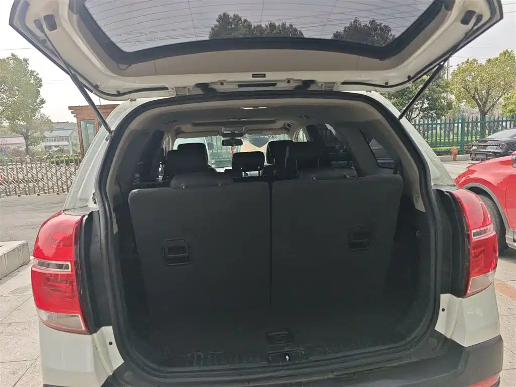 Chevrolet Captiva 2017 — фото 18
