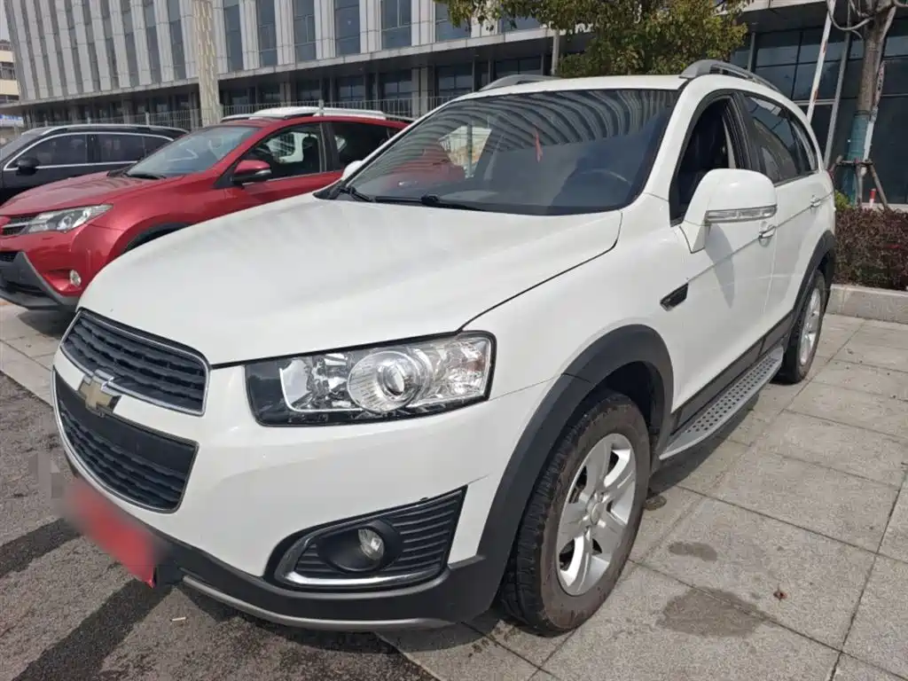 Chevrolet Captiva 2017 — фото 2
