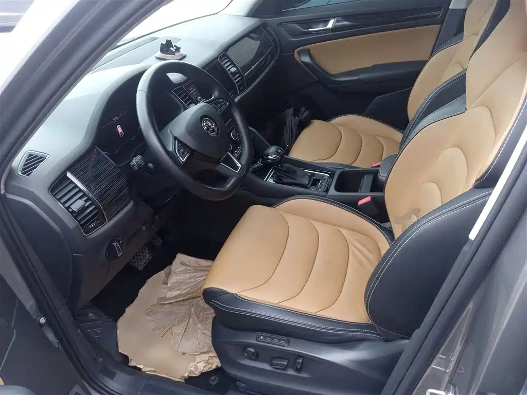 Skoda Kodiaq GT 2020 — фото 11