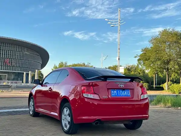 Toyota Jie Luchi 2012