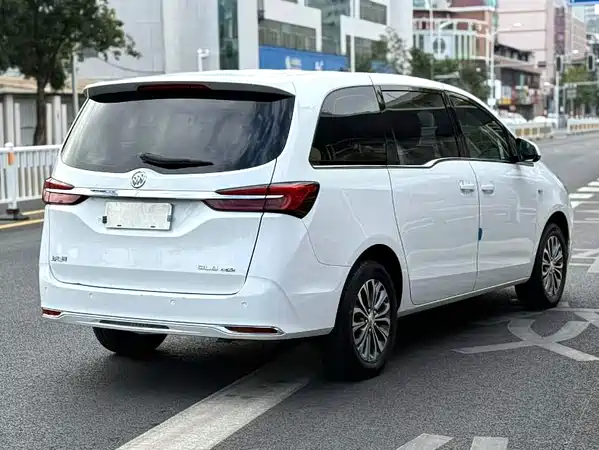 Buick GL8 2022