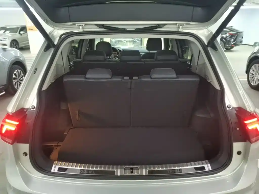 Volkswagen Tiguan L 2021 — фото 19