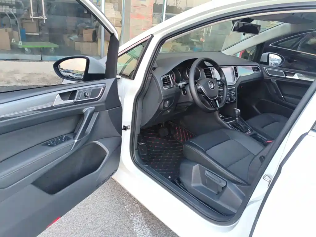 Volkswagen Golf Jialu 2018 — фото 16