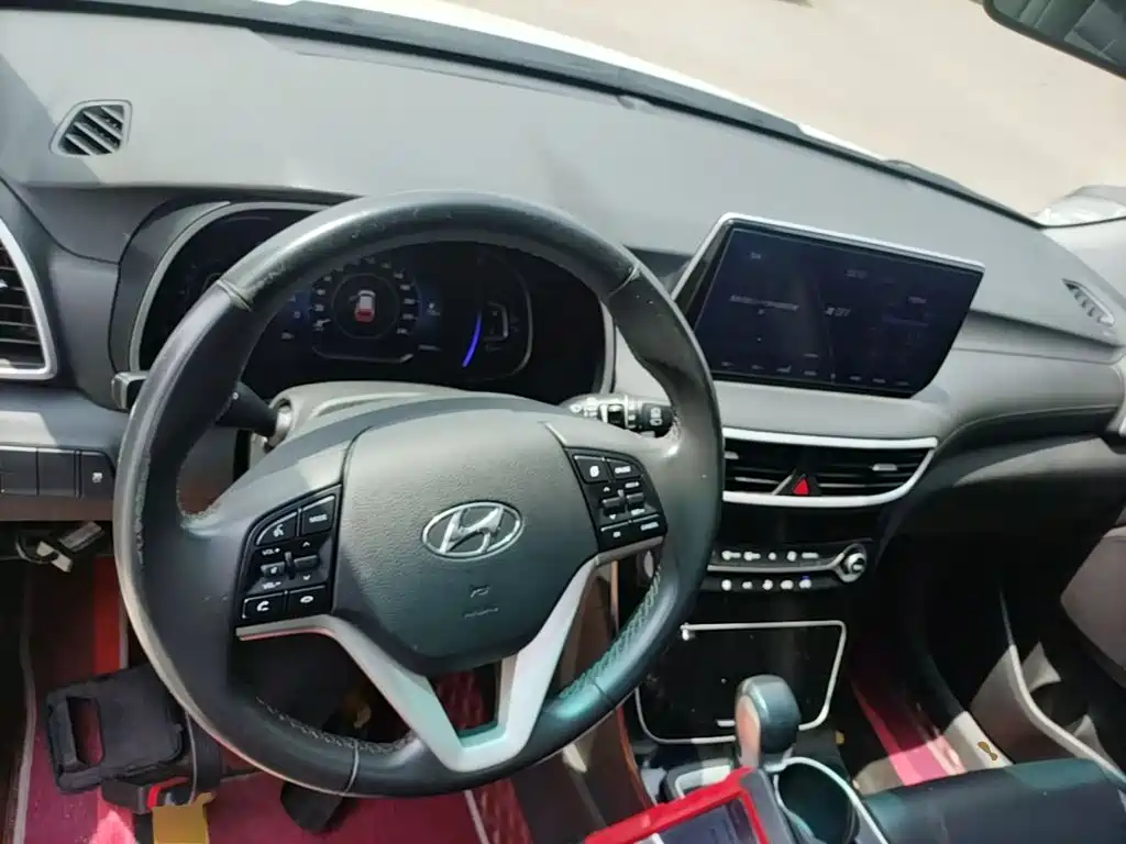 Hyundai Tucson 2020 — фото 10