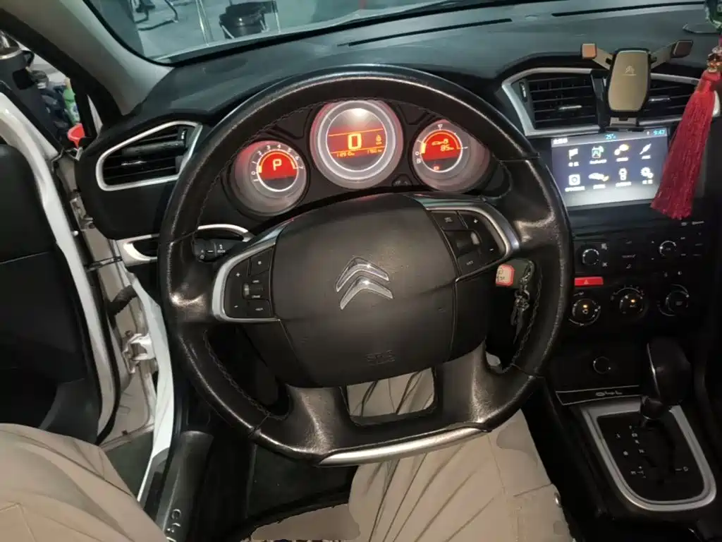 Citroen C4L 2015 — фото 11