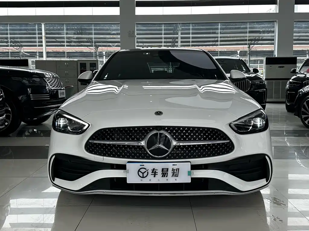 Mercedes-Benz C-Class 2025 — фото 2