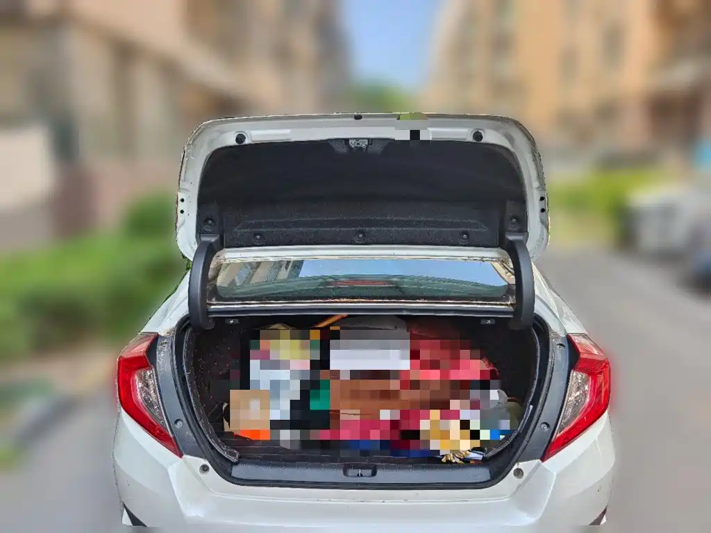 Honda Civic 2019 — фото 16
