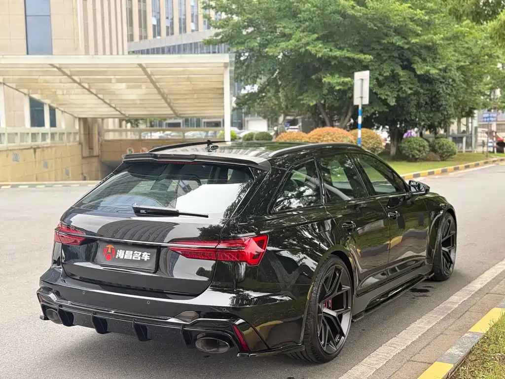 Audi RS 6 2022 — фото 9