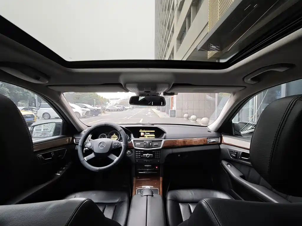 Mercedes-Benz E-Class 2012