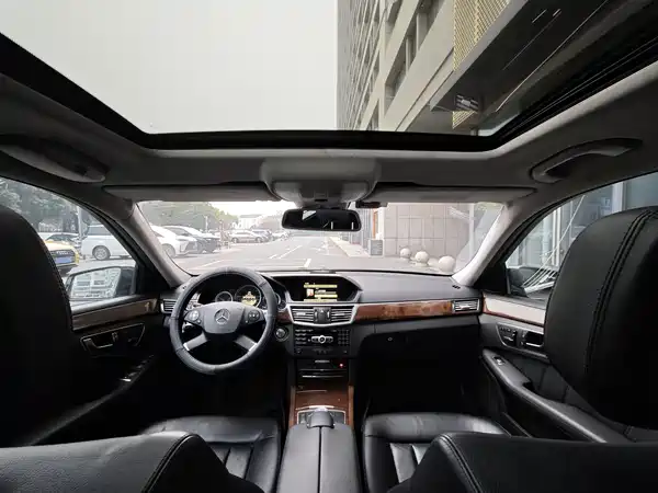 Mercedes-Benz E-Class 2012