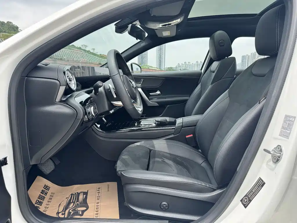 Mercedes-Benz A-Class 2023 — фото 11