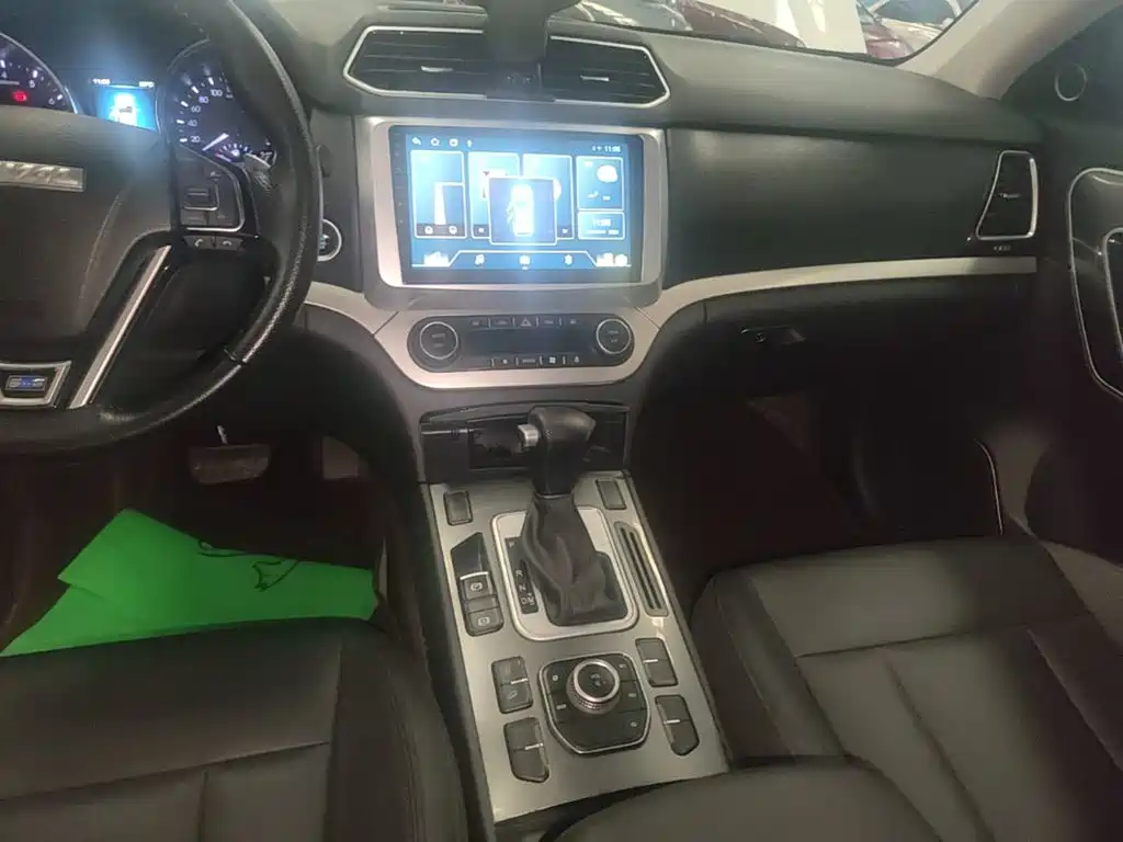 Haval H6 Coupe 2017 — фото 13
