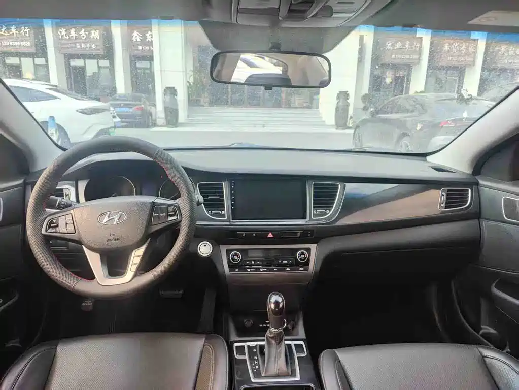 Hyundai Mistra 2015 — фото 8