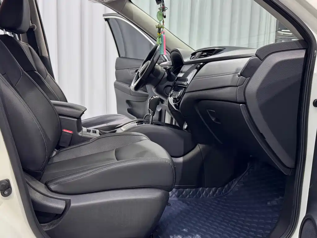 Nissan X-Trail 2023 — фото 14
