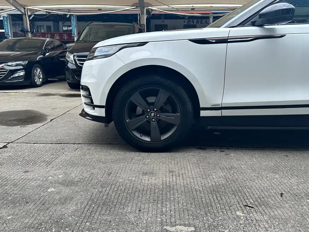 Land Rover Velar 2019 — фото 17