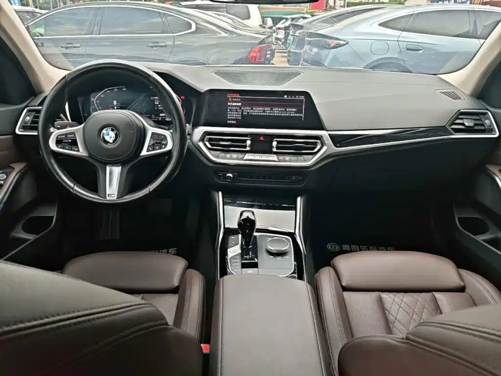 BMW 3 Series 2022 — фото 10