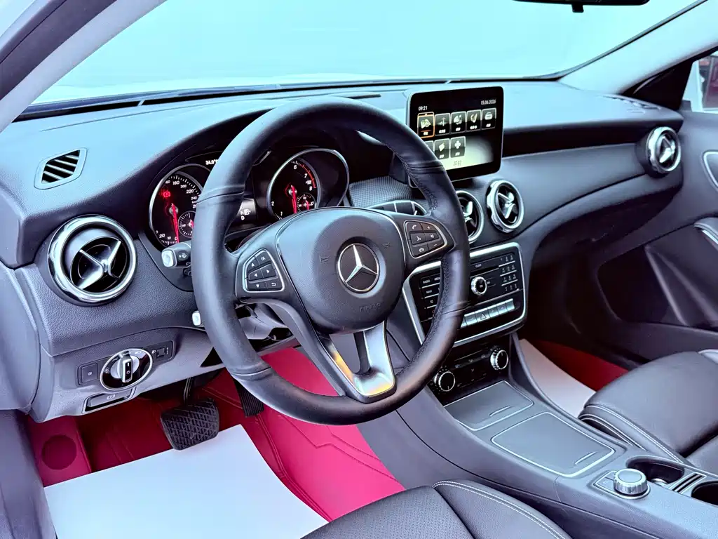 Mercedes-Benz GLA 2017 — фото 10