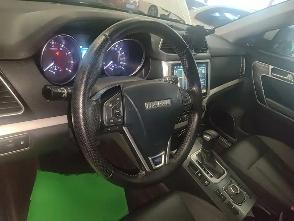 Haval H6 Coupe 2017 — фото 11