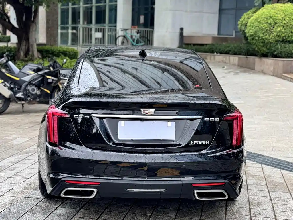 Cadillac CT5 2022 — фото 8