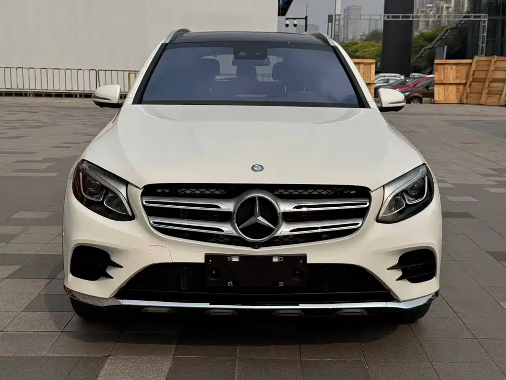 Mercedes-Benz GLC 2017 — фото 1
