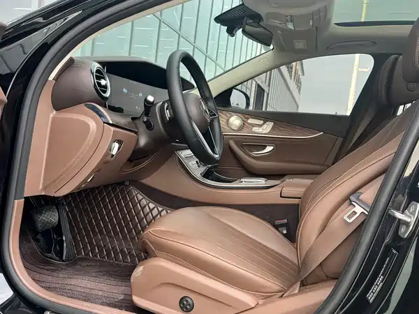 Mercedes-Benz E-Class 2023