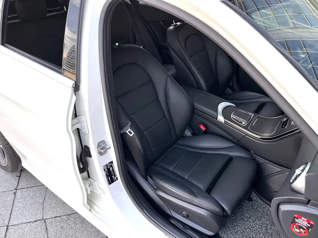 Mercedes-Benz C-Class 2021 — фото 17