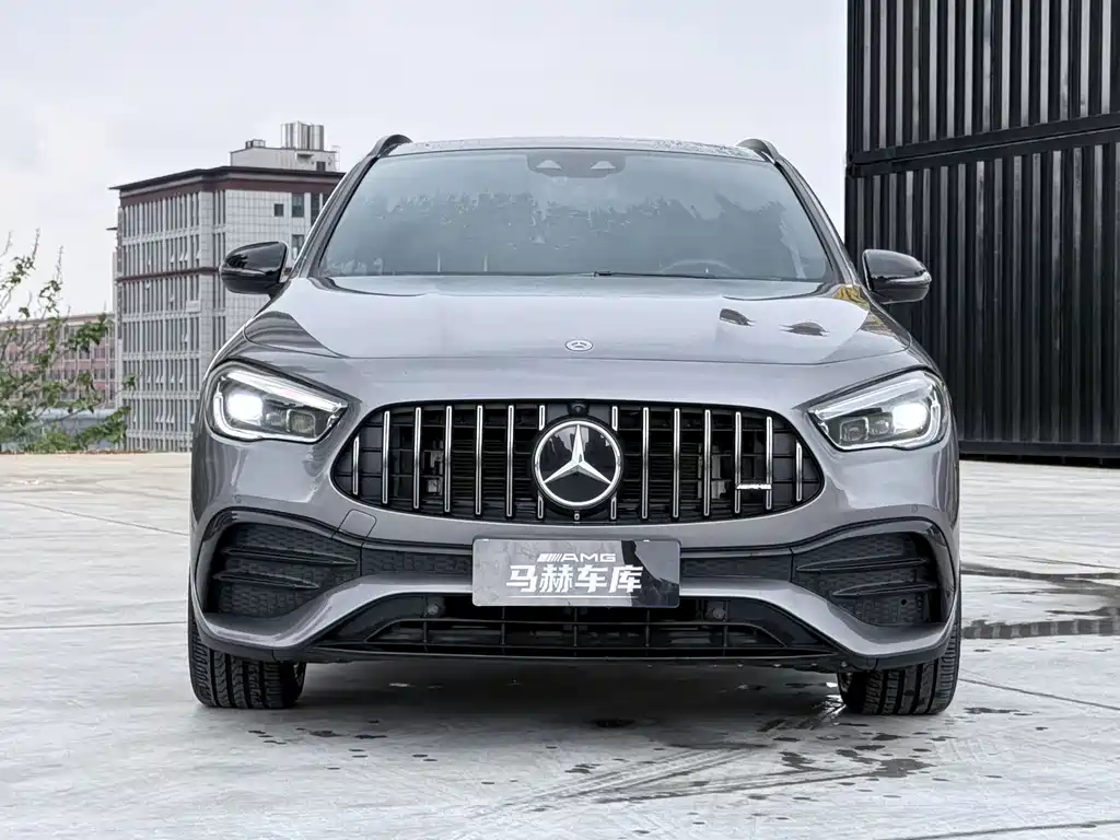 Mercedes-Benz GLA AMG 2021 — фото 2
