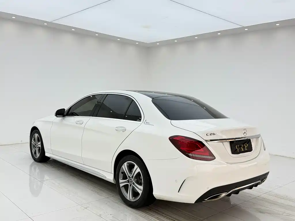 Mercedes-Benz C-Class 2019 — фото 3