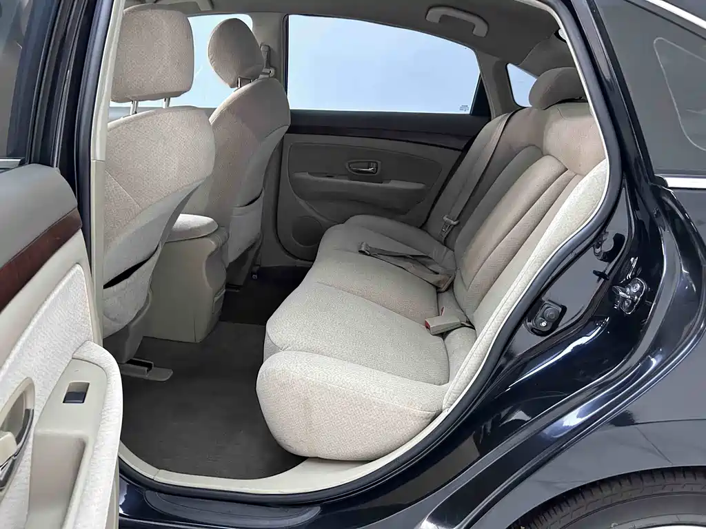 Nissan Sylphy 2012 — фото 10